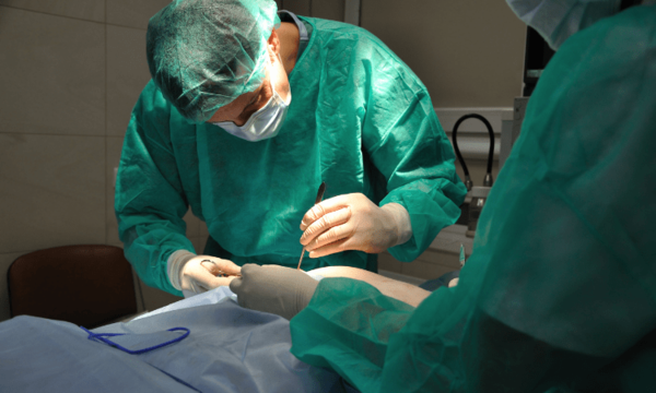 Médicos extraen un tumor de 12 kilos a una joven de 26 años en San Ignacio