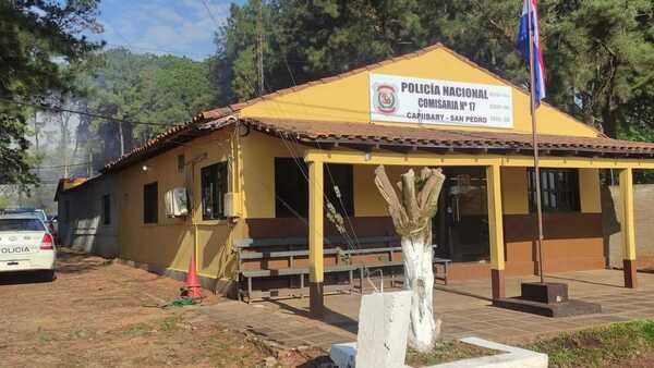 Chocó el auto de su ex y lo persiguió hasta la comisaría
