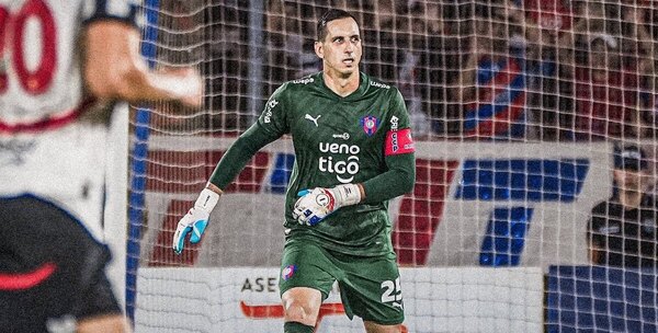Versus / "Gatito", maravillado por su primer partido en la Nueva Olla