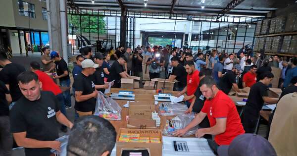 Diario HOY | Verifican calidad de útiles escolares, previo al inicio de la distribución de kits