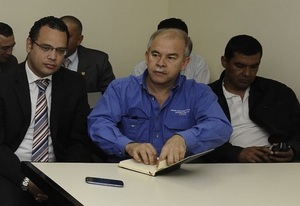 Condenan 15 a帽os de c谩rcel a un exministro paraguayo por torturas tras un intento de golpe