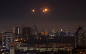 Rusia lanzó un ataque masivo contra varias ciudades de Ucrania con más de 100 drones kamikaze