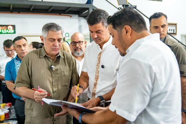 Distribución de kits escolares iniciará el 11 de febrero, anuncia el MEC - ADN Digital