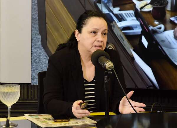 Senadora califica de insensible social a Santiago Peña - Política - ABC Color