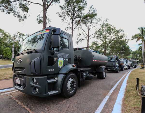 Gobierno envía 200.000 litros más de agua para mitigar la sequía en el Chaco - ADN Digital