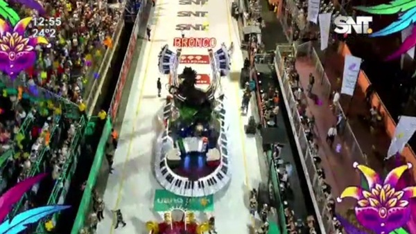 Encarnación da inicio al Carnaval 2025 con una noche llena de brillo y alegría - SNT