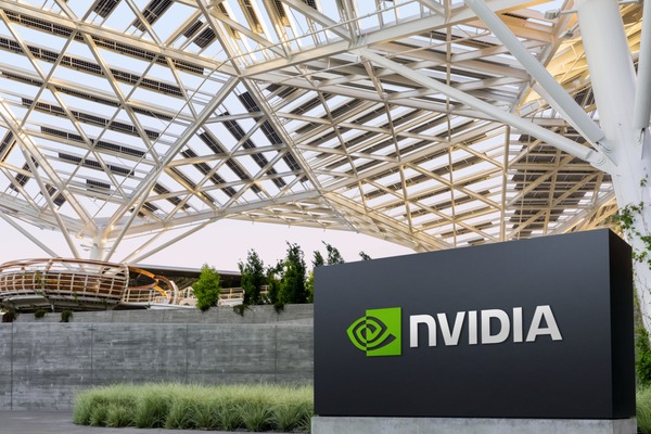 Nvidia pierde US$ 465.000 millones tras la irrupción de la startup china DeepSeek | Análisis Macro | 5Días