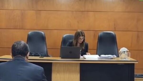 Exdirectivos de Cajubi condenados a pagar millonario monto tras desv铆o de US$ 215 millones