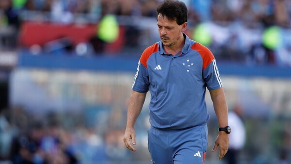 Fernando Diniz deja de ser el técnico del Cruzeiro