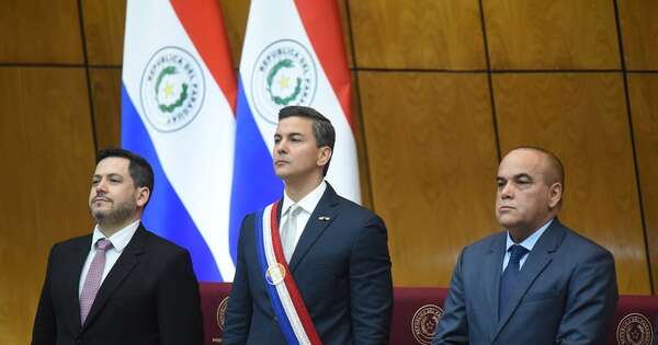 La Nación / Congresistas reprochan la exposición mediática de la seguridad del presidente Peña y su familia