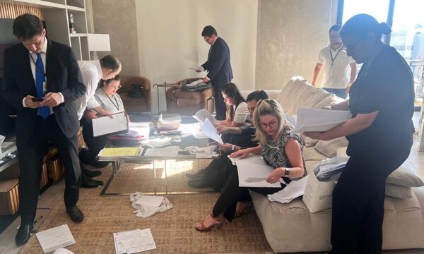 Fiscalía allana la casa de un ujier por la causa conocida como “La mafia de los pagarés”