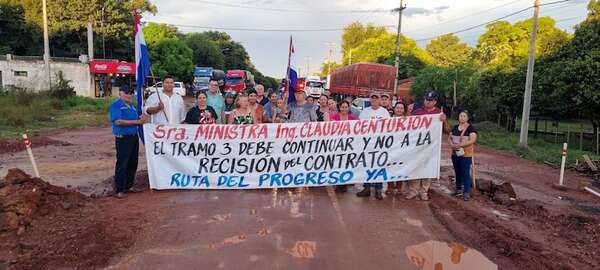 Ruta del Progreso: ciudadanos cierran ruta y exigen continuación de obras - Nacionales - ABC Color