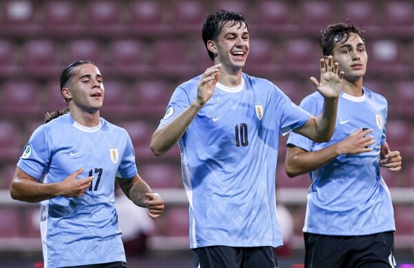Versus / Paraguay recibe una paliza histórica en una noche para el olvido ante Uruguay
