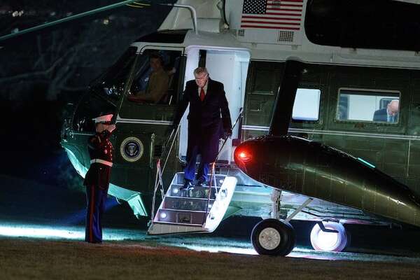 Trump firma una orden ejecutiva para desarrollar un escudo de defensa antimisiles - Mundo - ABC Color