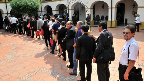 El Estado ya creó 43.363 cargos públicos en los últimos 10 años