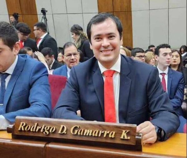 Cartismo propone una Ley de Prensa