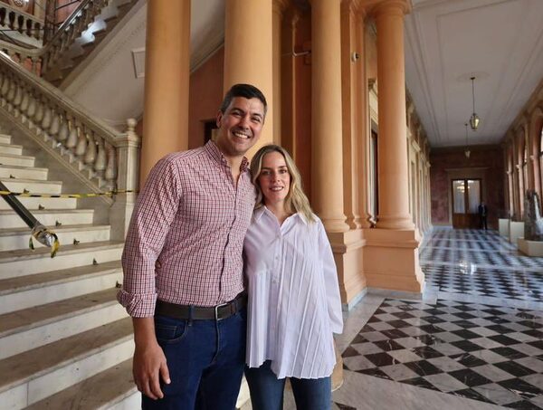 De vivir con su hermano a poseer G. 23.000 millones: el patrimonio de Santiago Peña · Radio Monumental 1080 AM
