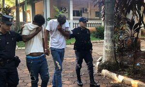 Luego de una persecución, capturaron a dos jóvenes con motocicleta robada – Diario TNPRESS