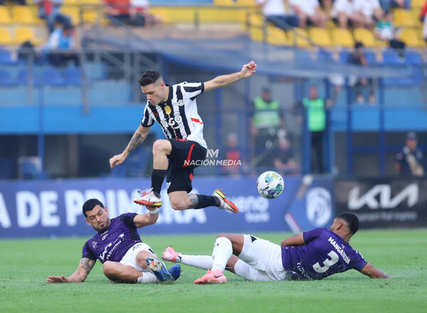 Versus / Víctima de la poda en Libertad, consiguió club para la temporada 2025