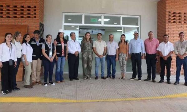 Autoridades verificaron avance del Gran Hospital de Coronel Oviedo – Prensa 5