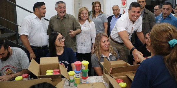 Kit de Aula: Innovación para una mejor calidad de la educación • PARAGUAY TV