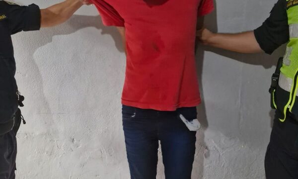 Capturan a infeliz que amenazó con cuchillo a su propia madre