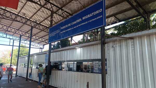 Migraciones de Paraguay rechaza acusaciones de maltrato y extorsión por parte de ciudadanos argentinos