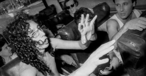 Diario HOY | Fito Páez despierta nostalgia en fans paraguayos con fotos de “Rock San Ber”