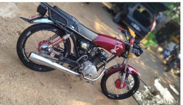 Karai viajó para vender su moto pero “comprador” lo probó y no volvió