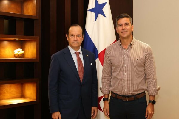Foros, reuniones y alianzas, la agenda del presidente Peña en Panamá - ADN Digital