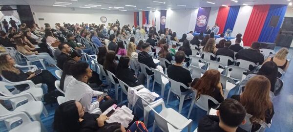 Más de 600 estudiantes de la Universidad Central del Paraguay, filial Pedro Juan Caballero se encuentran en la última etapa de su formación académica