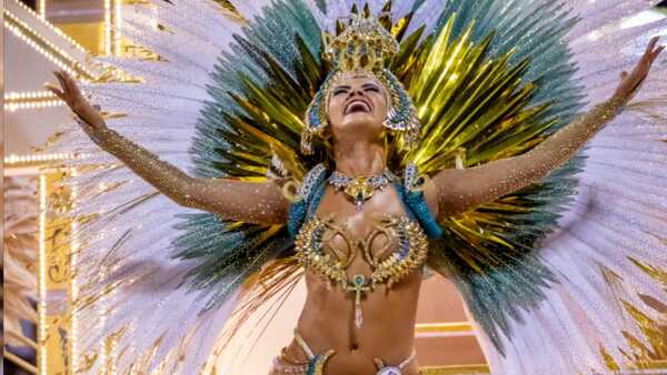 Yacyretá impulsa el turismo en Encarnación: notable incremento en la afluencia al Carnaval Encarnaceno