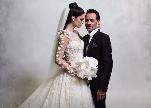 (VIDEO) ¡Nadia Ferreira y Marc Anthony festejan sus bodas de algodón!