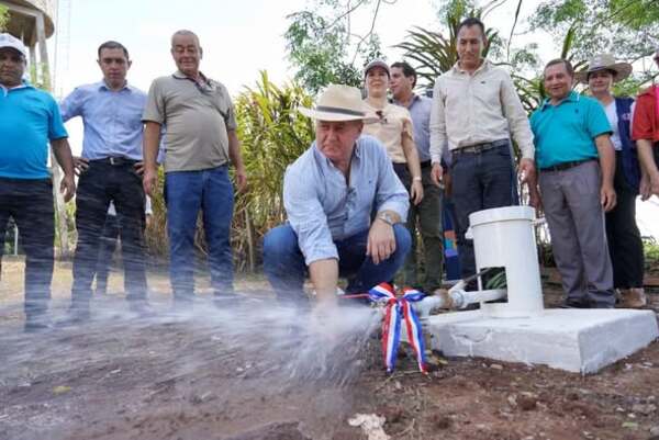 Gobernación inaugura nuevo sistema de agua potable para Nueva Alborada