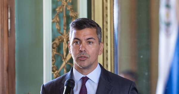La Nación / Seccionales de la Capital apoyan a Santiago Peña y rechazan ataques