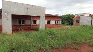 Diez obras de puestos de salud están abandonadas e inconclusas en el departamento de Alto Paraná  - ABC en el Este - ABC Color
