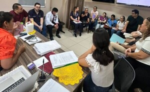 Mejoran infraestructuras de 13 USF de Pdte. Franco y reciben insumos