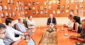 La Nación / Gobierno y sector privado apoyarán a productores afectados por la sequía