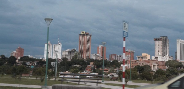 Ocasionales tormentas eléctricas y lluvias