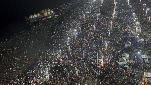 Estampida durante festival religioso en la India deja decenas de muertos - Unicanal