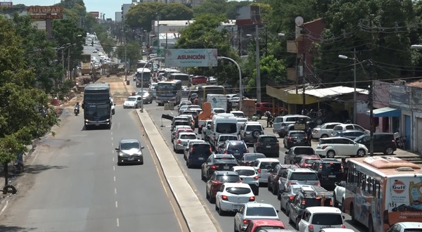 Caos vehicular en Eusebio Ayala: Avance lento de obras complica el tránsito