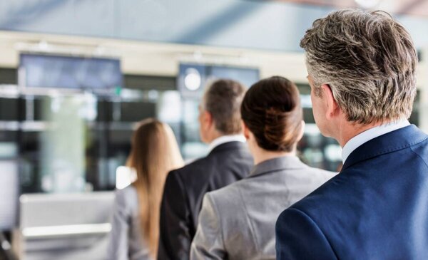 El impacto de las filas de espera en la experiencia del cliente | Columnas | 5Días