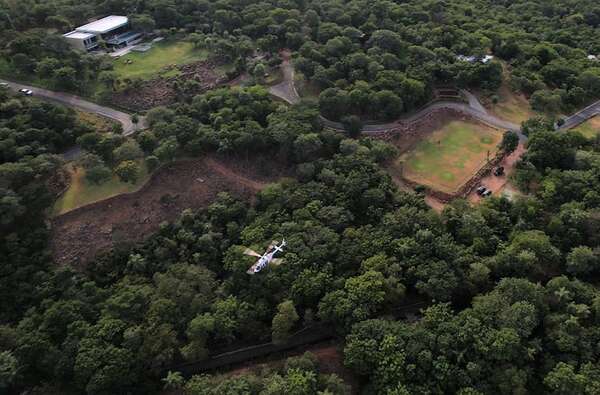 Quinta de Santi Peña no es área restringida para drones, aclara Dinac - Nacionales - ABC Color