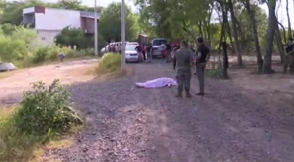 Mujer asesinada a balazos en plena vía pública en Nanawa - SNT