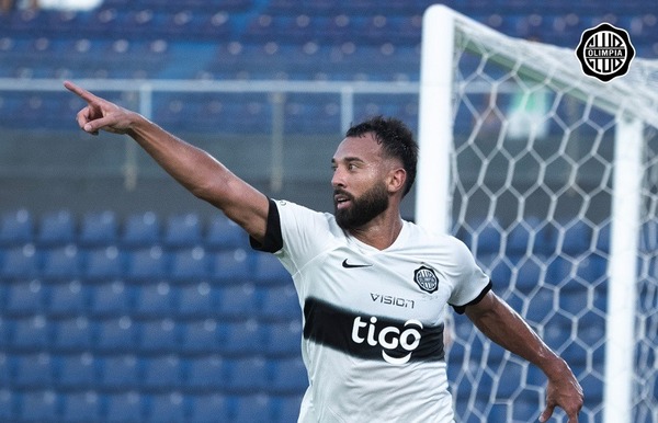 Ramón Martínez demandó a Olimpia