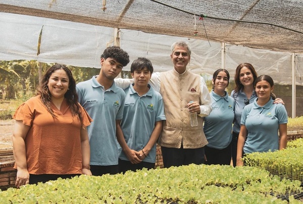 Interés internacional por el programa de Eliminación de Pobreza de la Fundación Paraguaya