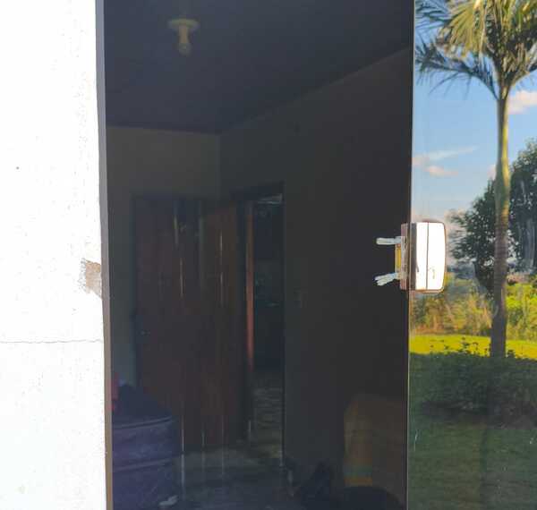 Robo en el barrio Ka’aguy Poty de Capitán Meza: hurtan joyas, un televisor y dinero en efectivo