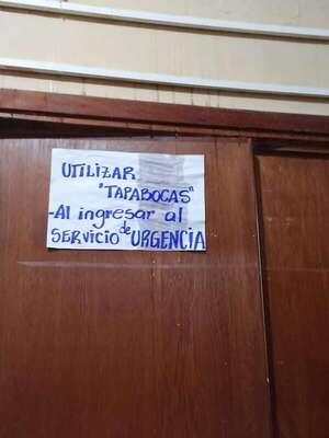 Pacientes del Hospital Distrital de Carapeguá expresan preocupación por goteras en el edificio - Nacionales - ABC Color