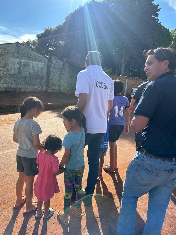 Imputan en rebeldía a padrastro que golpeó a sus cinco hijastros - La Clave