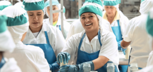Combatir la pobreza multidimensional desde el sector privado requiere mucho más que empleos | Columnas | 5Días